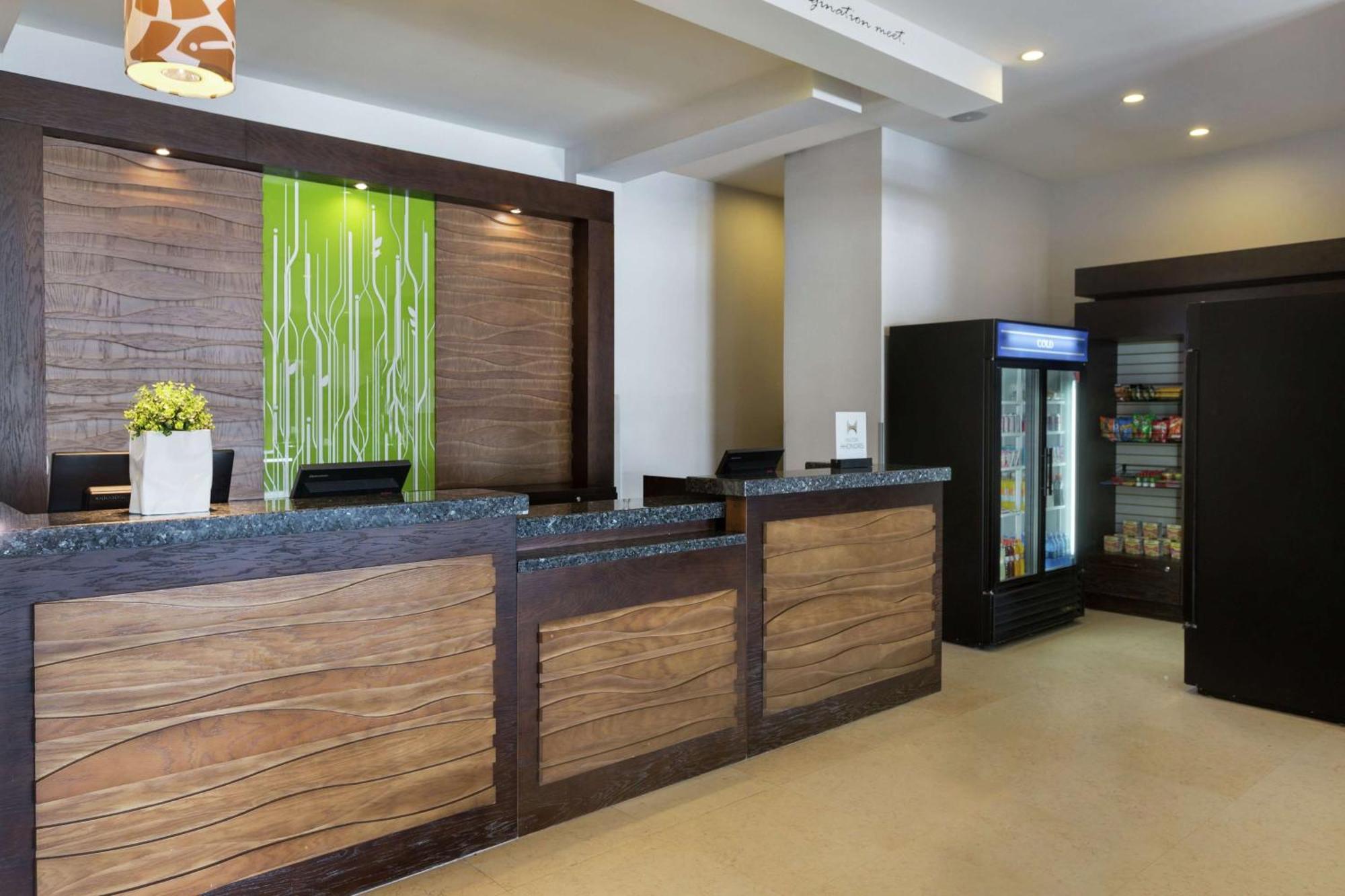Hilton Garden 3* Querétaro