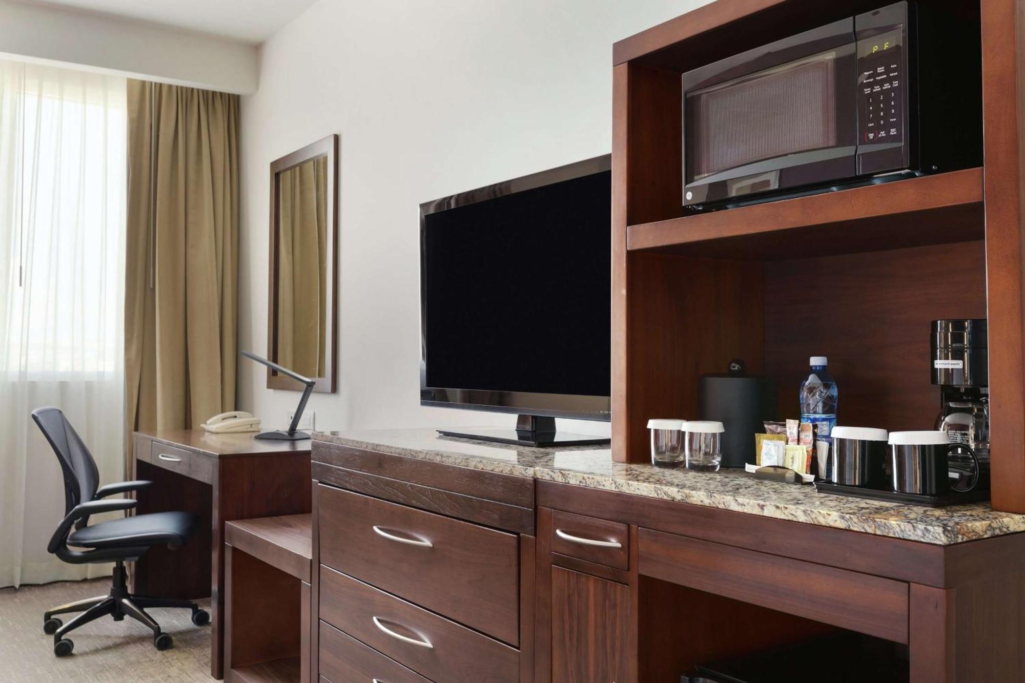 Hilton Garden 3* Querétaro